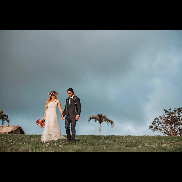 Tamara Catz Wedding dress size small - Picture 4 of 15